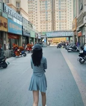 清纯漂亮小嫩妹