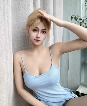 成都，黄发妹