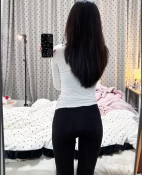 体验芍药居少妇感十足的妹子，冰火让你欲罢不能