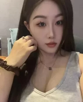 前凸后翘服务系小美