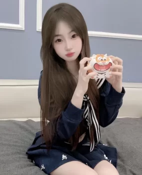 小店水嫩听话小妹