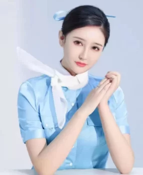 最美空姐可甜可艳