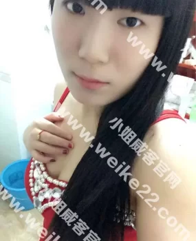 年轻大奶双双，很爽，很舒服