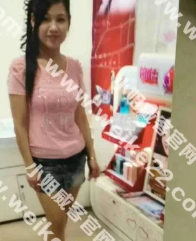 兼职美少妇不错，有点难约！