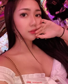 贵阳爆操极品妹子身材爆炸好，被干抽搐，逼水直流  白浆直流