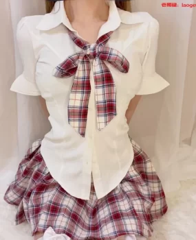 小姐姐b紧水多 叫声淫荡 一腿双玉 胸大腿长