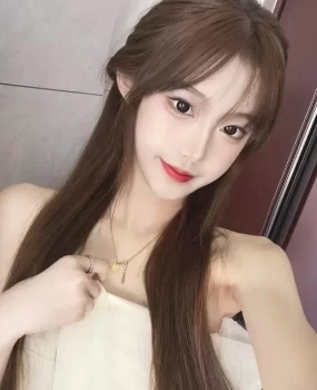 小极品女友一样,身材正点白嫩大胸凹凸有致