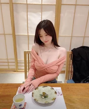 石家庄桥西区胸大活好妹子